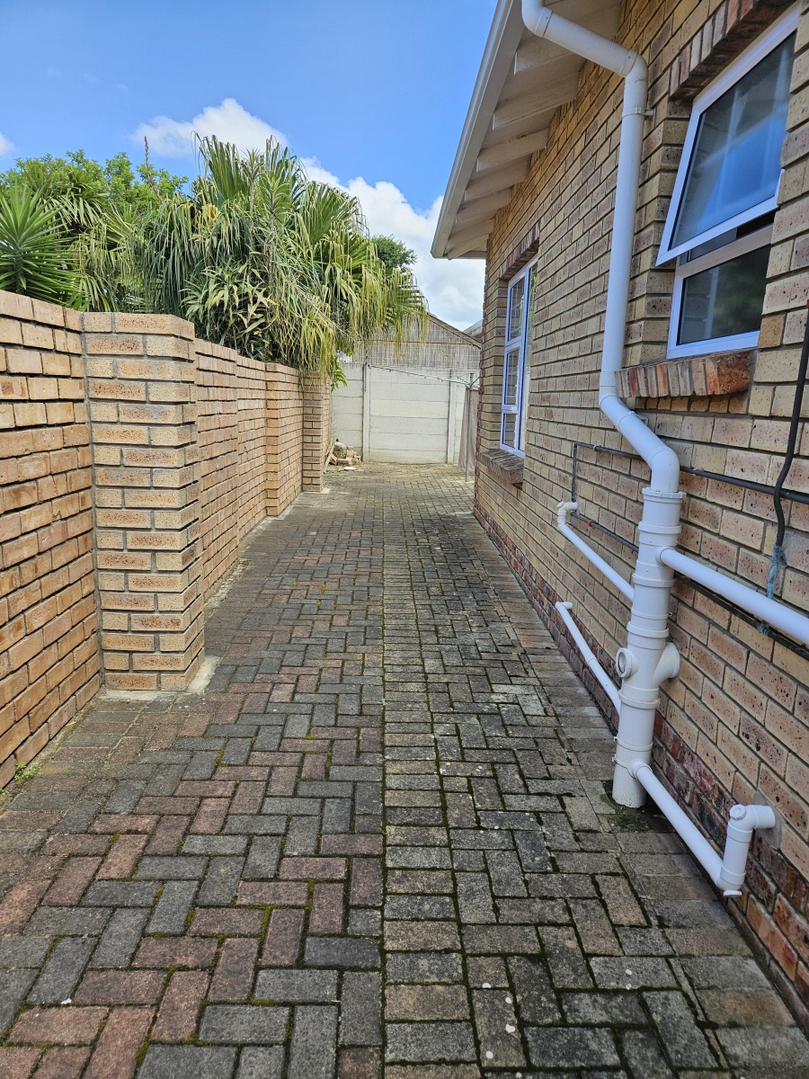 3 Bedroom Property for Sale in Beverley Grove Eastern Cape